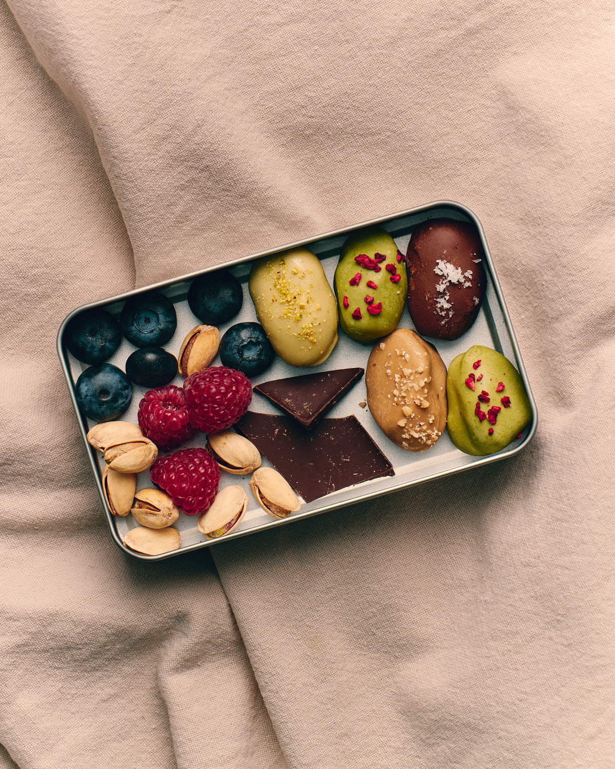 Assorted Dates Gift Box