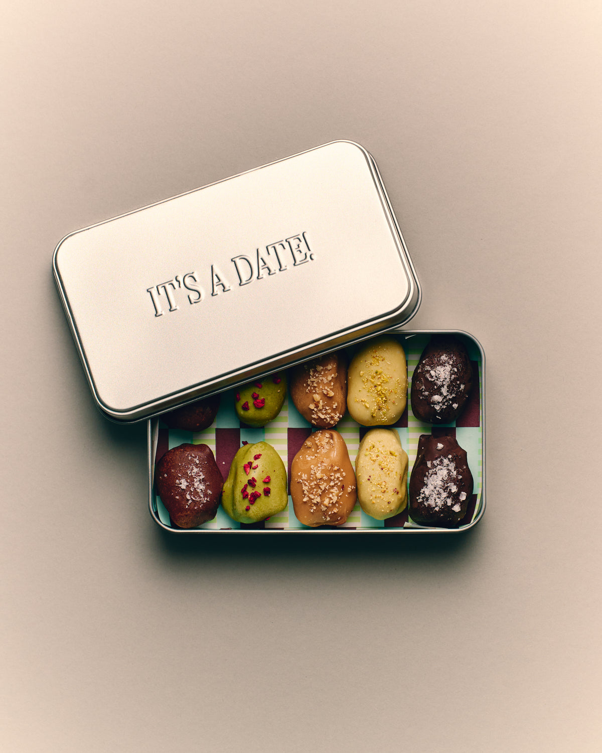 Assorted Dates Gift Box